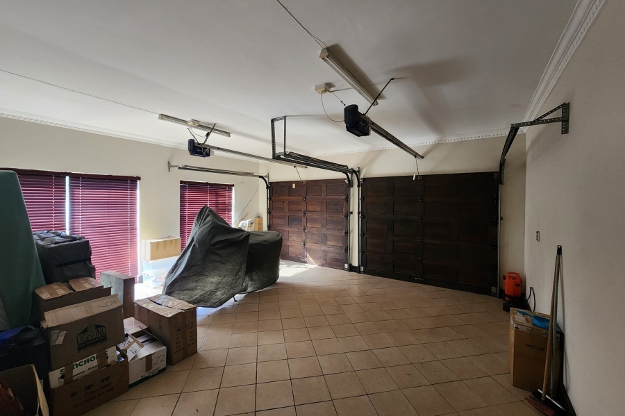 4 Bedroom Property for Sale in Jeffreys Bay Central Eastern Cape